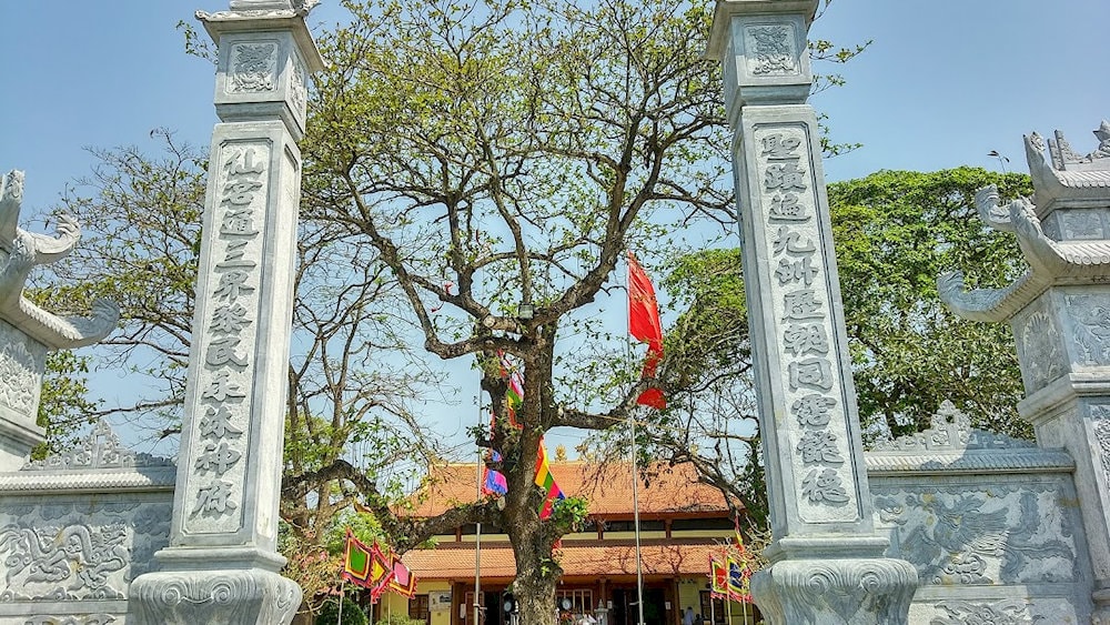 Đền Cô Bơ